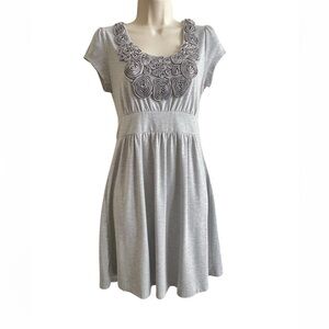 Speechless Gray Roses Patch Dress Size M Short Sleeve Tie Back Scoop Neckline